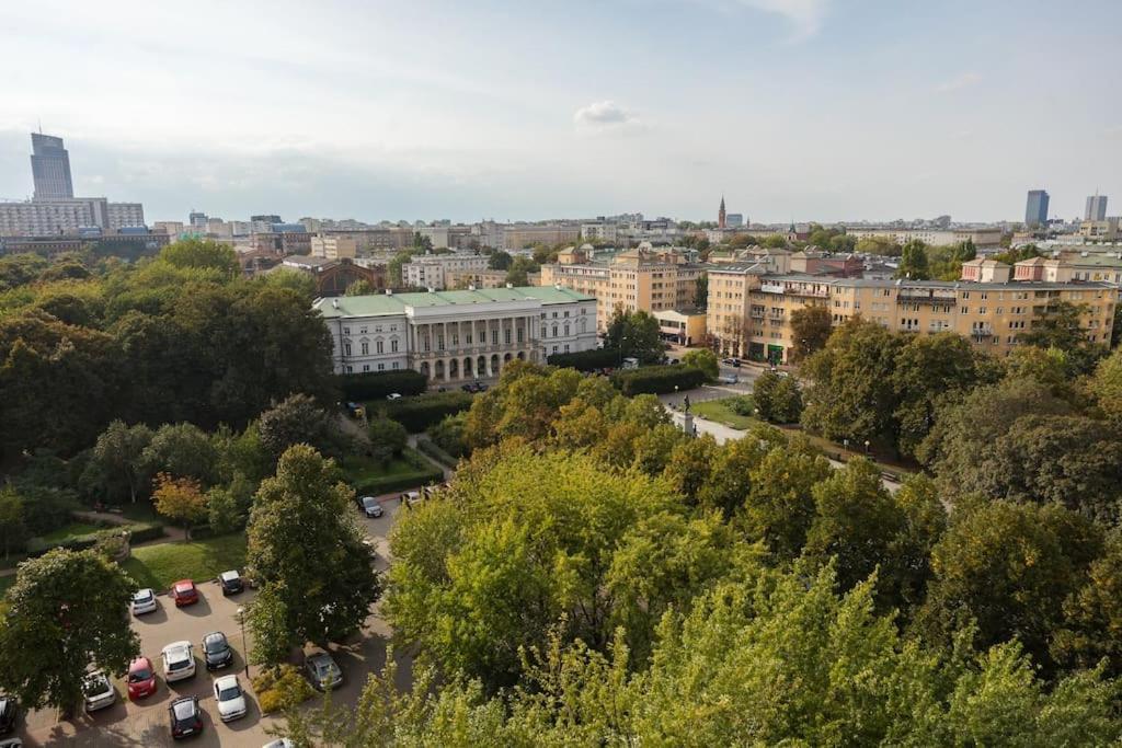 Specious City Center Studio With Park View Warsaw Exterior photo